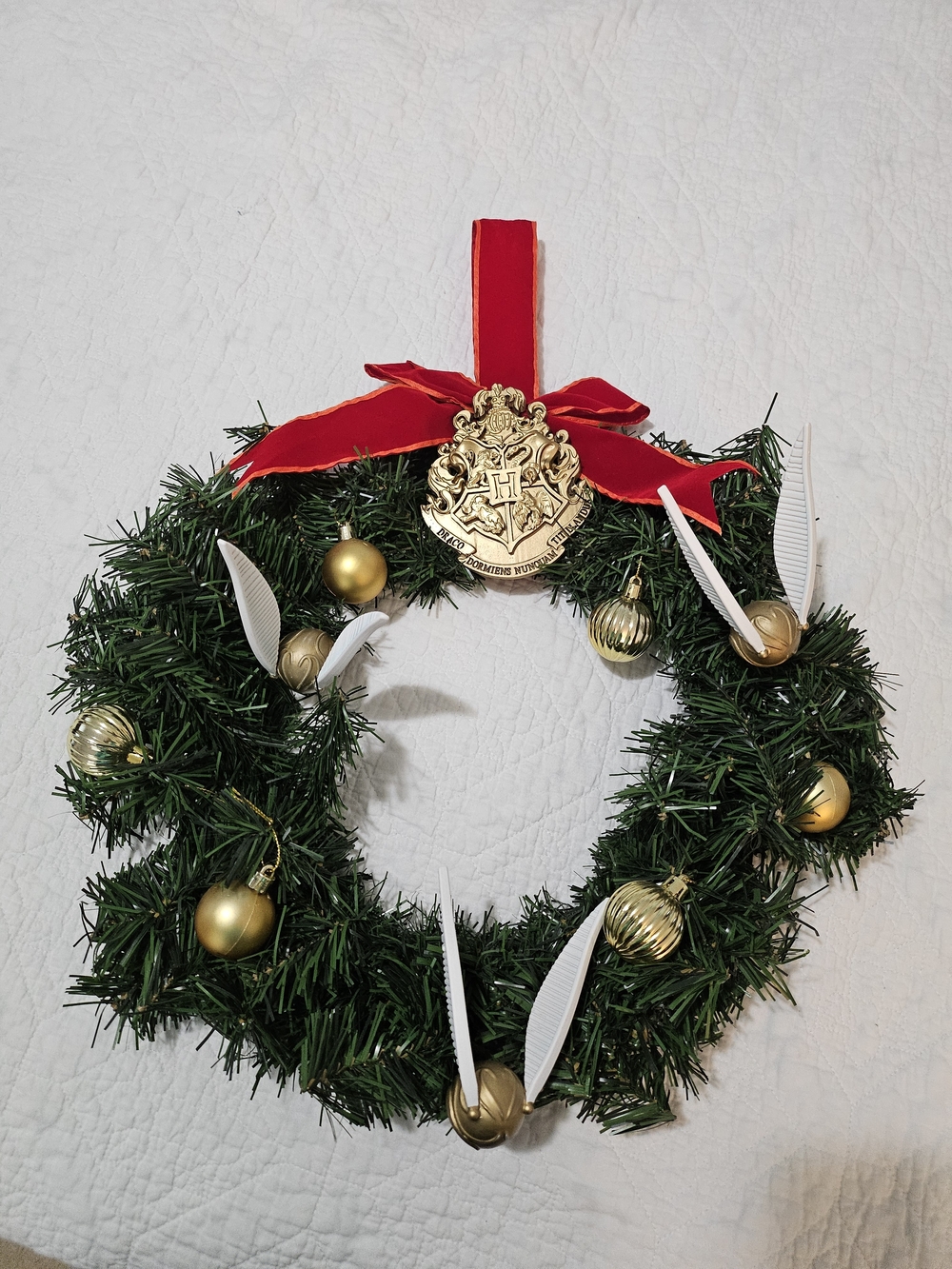 Hogwarts Golden Quidditch Wreath with Red Bow - Holiday Home Decor